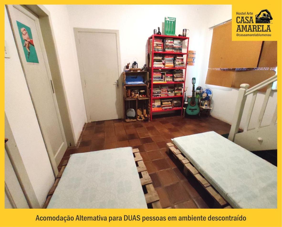 Casa Amarela Blumenau Hospedagem Alternativa Hostel Eksteriør bilde